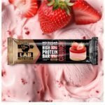Lab Nutrition High Protein 33% No Sugar Added Crunch Strawberry Cream 65g Bar 0